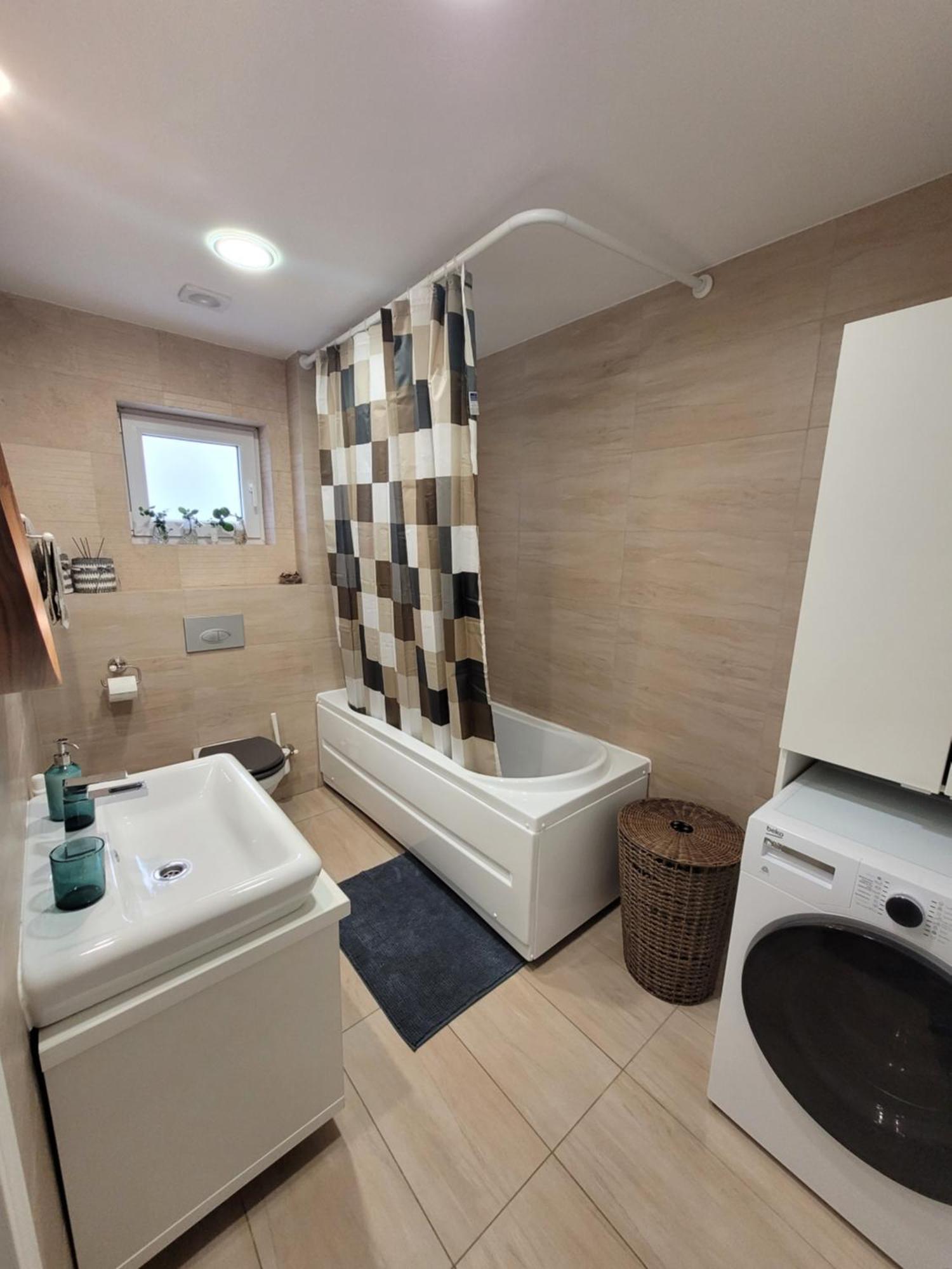 La Dolce Vita Apartment Stefanestii de Jos Екстериор снимка