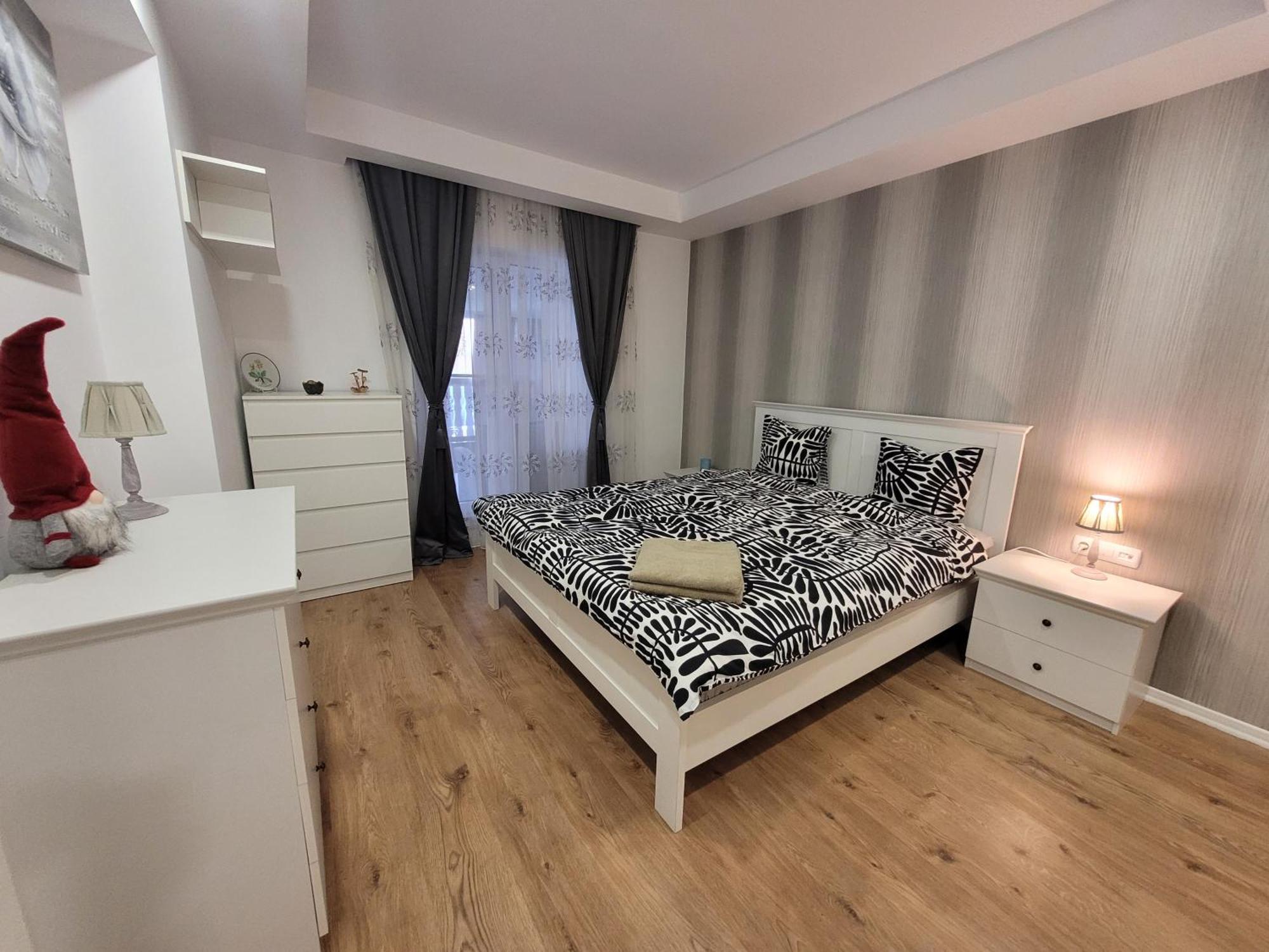 La Dolce Vita Apartment Stefanestii de Jos Екстериор снимка